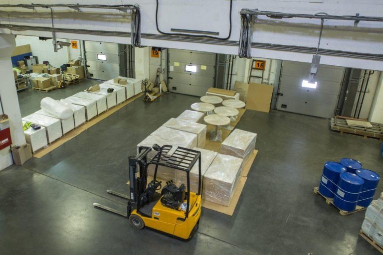 Home Moderne goederenlift en autolift voor veilig tillen en efficiënte parkeeroplossing in gebouwen